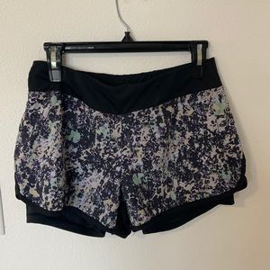 Patterned athletic shorts
